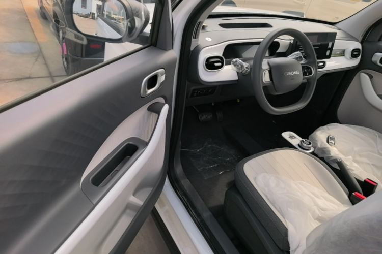 Used Geely Galaxy Panda 2025 210km Panda Kart Driver Seat