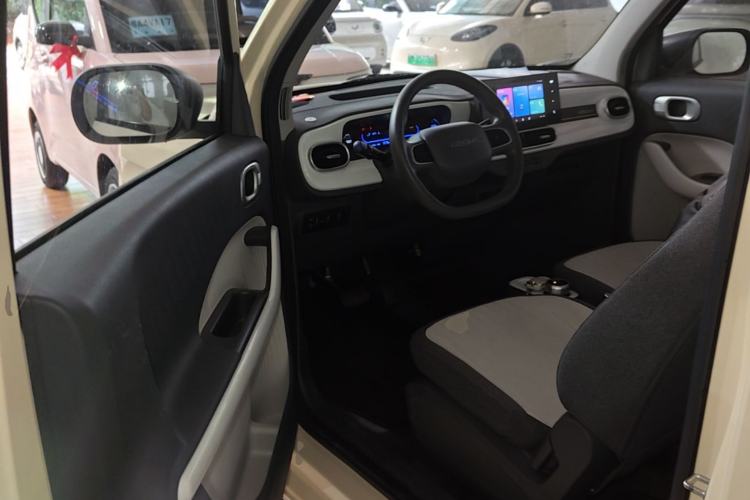 Used Geely Galaxy Panda 2025 210 km – Yuanqi Bear Driver Seat