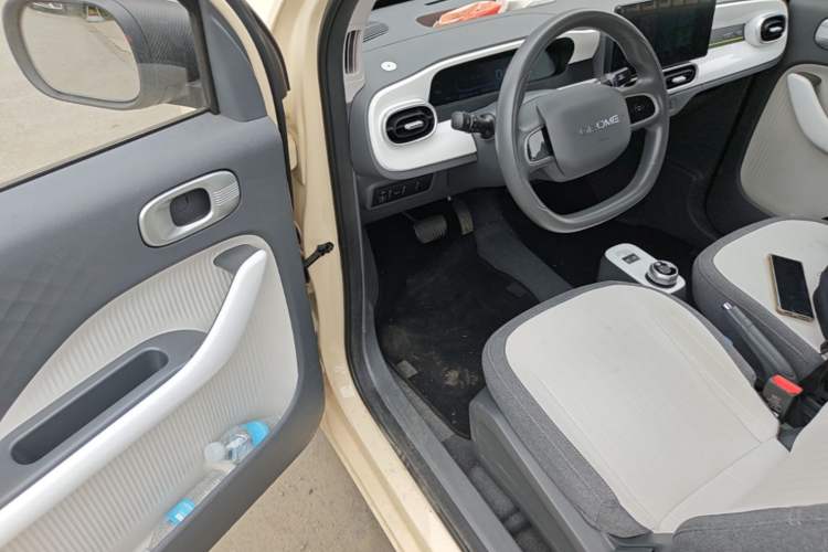 Used Geely Galaxy Panda 2025 210 km – Yuanqi Bear Driver Seat