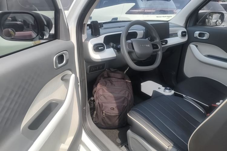 Used Geely Galaxy Panda 2025 210 km – Yuanqi Bear Driver Seat