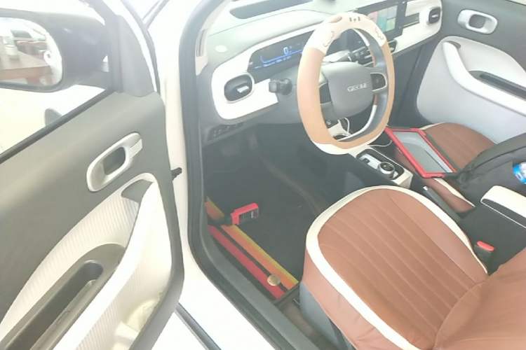 Used Geely Galaxy Panda 2025 210km Panda Kart Driver Seat