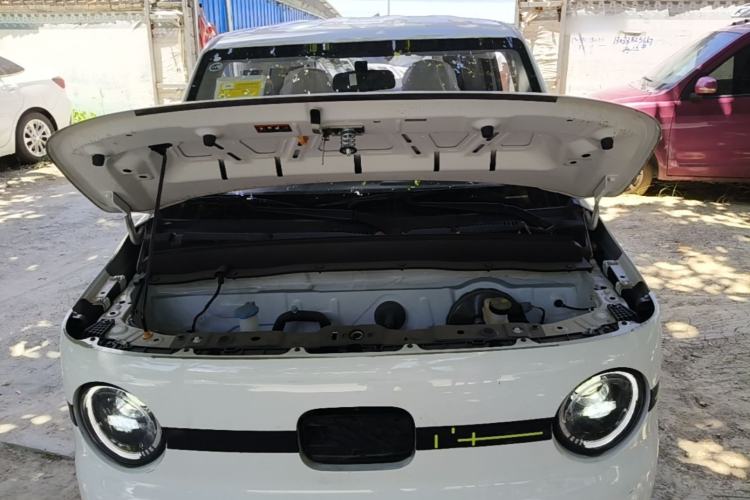 Used Geely Galaxy Panda 2025 210 km – Yuanqi Bear Engine Bay