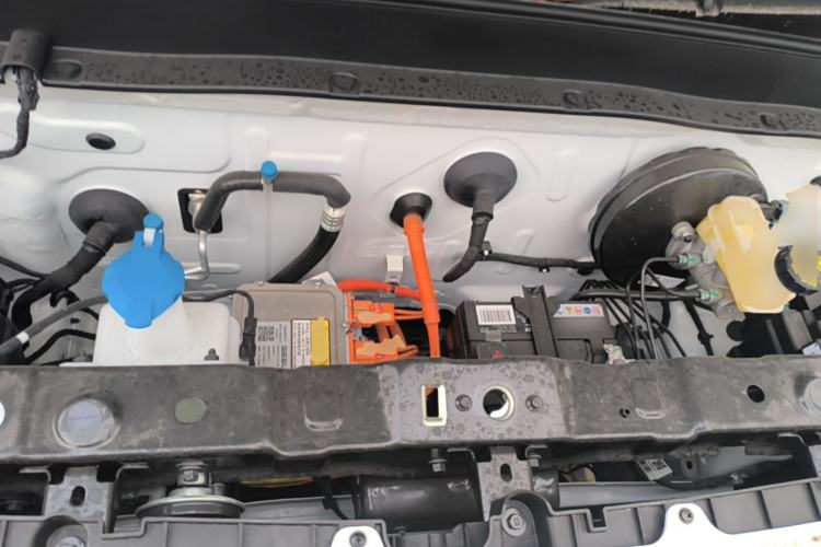 Used Geely Galaxy Panda 2025 210 km – Yuanqi Bear Engine Bay