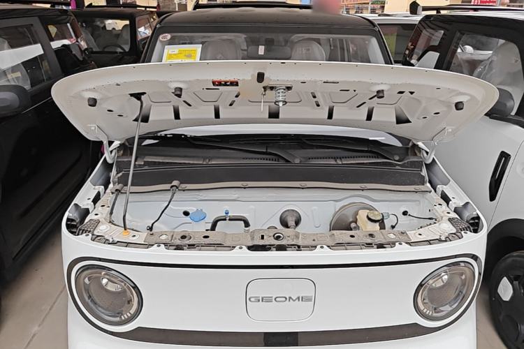 Used Geely Galaxy Panda 2025 210km Panda Kart Engine Bay