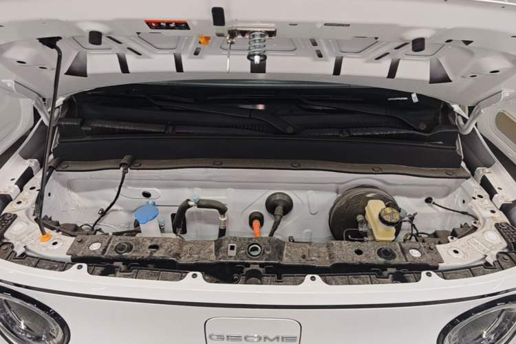 Used Geely Galaxy Panda 2025 210km Panda Kart Engine Bay