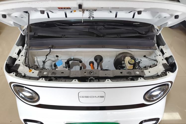 Used Geely Galaxy Panda 2025 210km Panda Kart Engine Bay