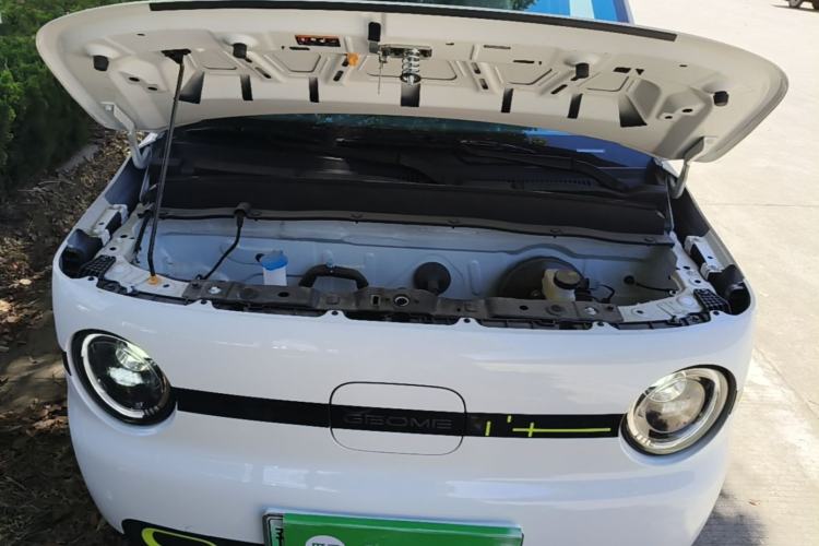 Used Geely Galaxy Panda 2025 210 km – Yuanqi Bear Engine Bay