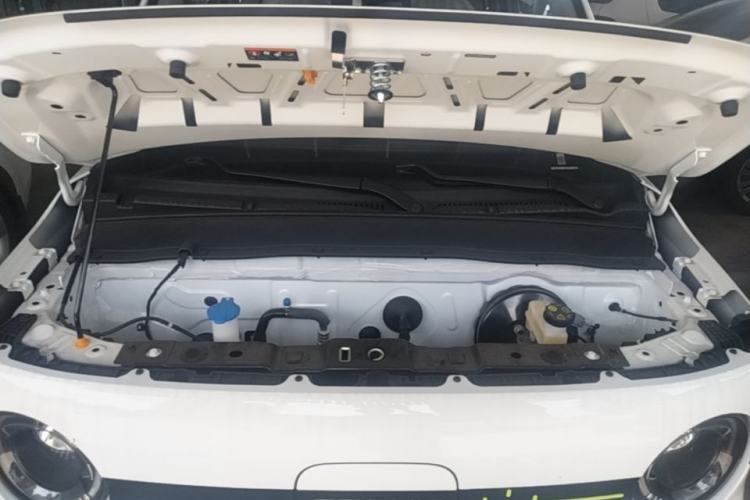 Used Geely Galaxy Panda 2025 210 km – Yuanqi Bear Engine Bay