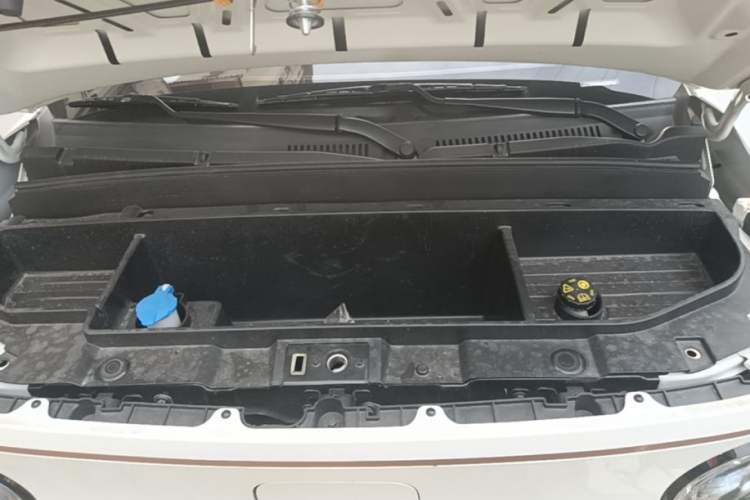 Used Geely Galaxy Panda 2025 210 km – Yuanqi Bear Engine Bay