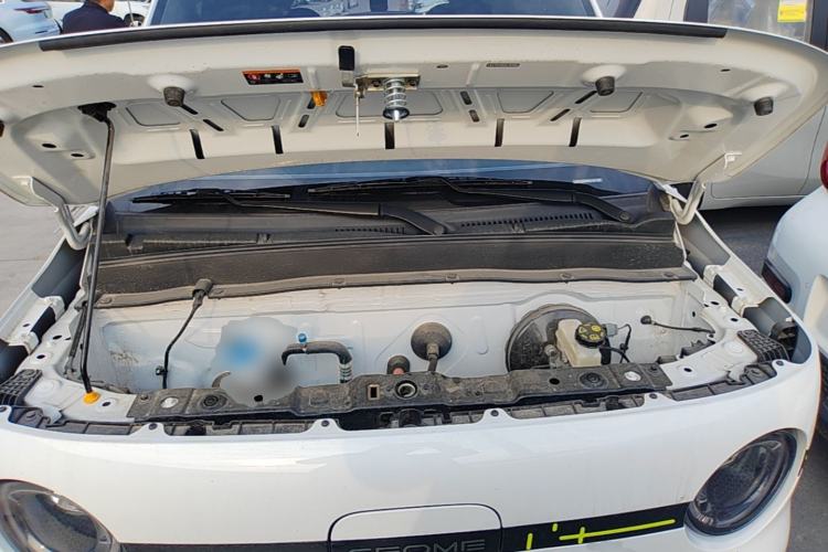 Used Geely Galaxy Panda 2025 210 km – Yuanqi Bear Engine Bay