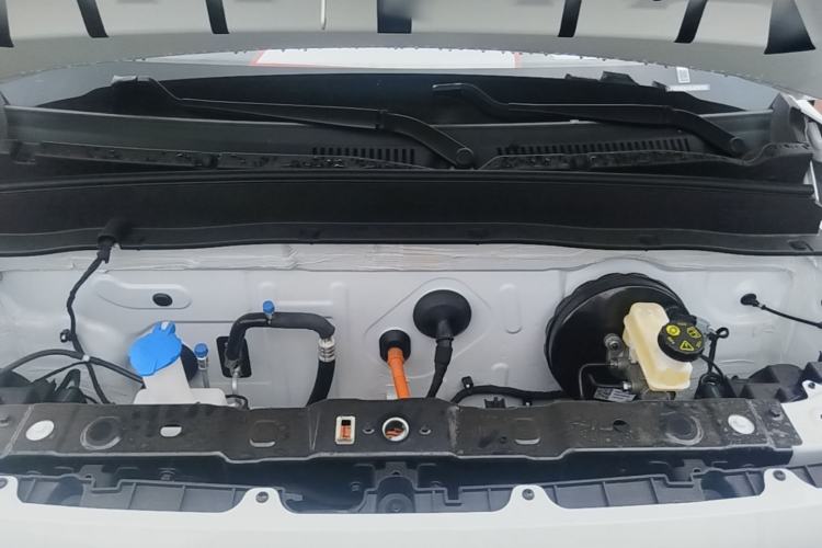 Used Geely Galaxy Panda 2025 210 km – Yuanqi Bear Engine Bay
