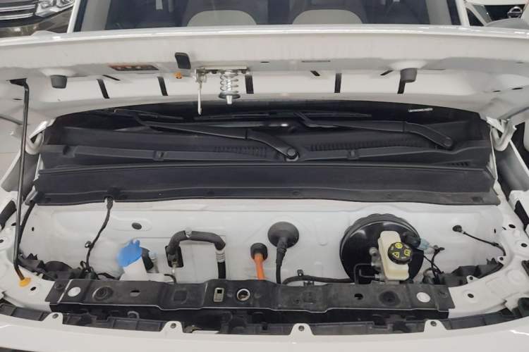 Used Geely Galaxy Panda 2025 210km Panda Rider Engine Bay