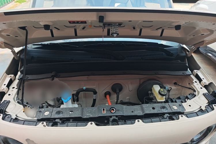 Used Geely Galaxy Panda 2025 210 km – Yuanqi Bear Engine Bay