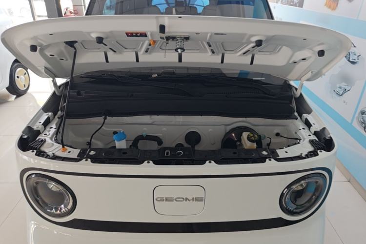 Used Geely Galaxy Panda 2025 210km Panda Kart Engine Bay