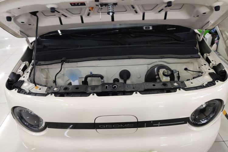 Used Geely Galaxy Panda 2025 210 km – Yuanqi Bear Engine Bay