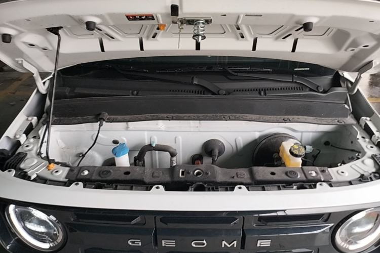 Used Geely Galaxy Panda 2025 210km Panda Rider Engine Bay