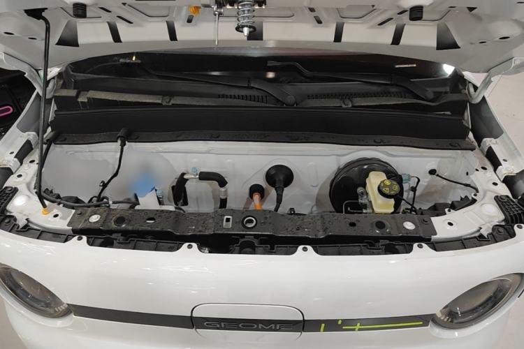 Used Geely Galaxy Panda 2025 210 km – Yuanqi Bear Engine Bay