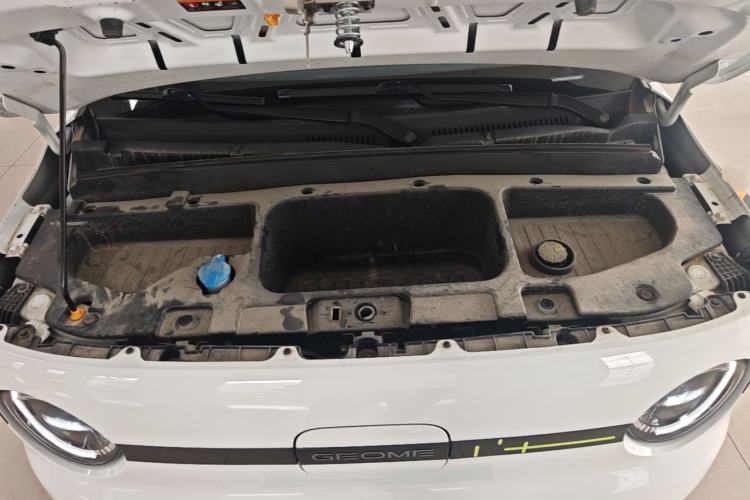 Used Geely Galaxy Panda 2025 210 km – Yuanqi Bear Engine Bay