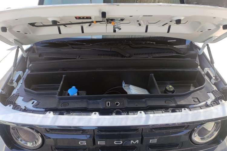 Used Geely Galaxy Panda 2025 210km Panda Kart Engine Bay