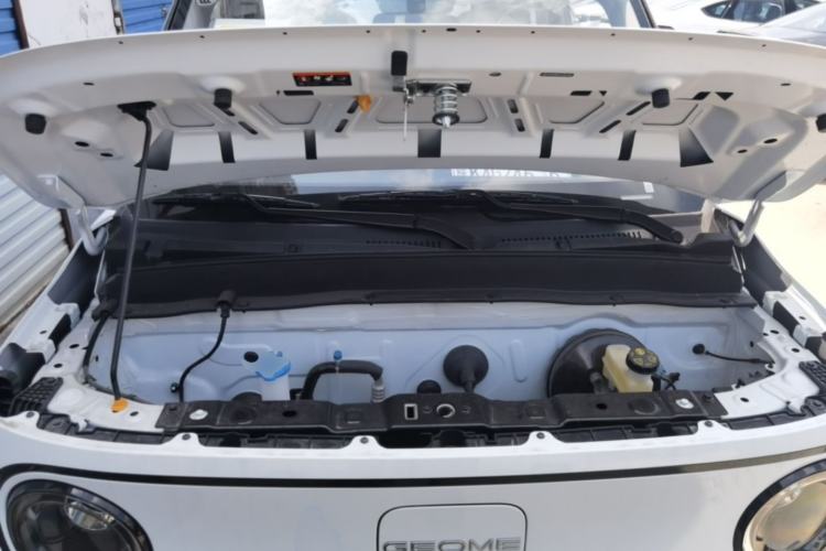 Used Geely Galaxy Panda 2025 210km Panda Kart Engine Bay