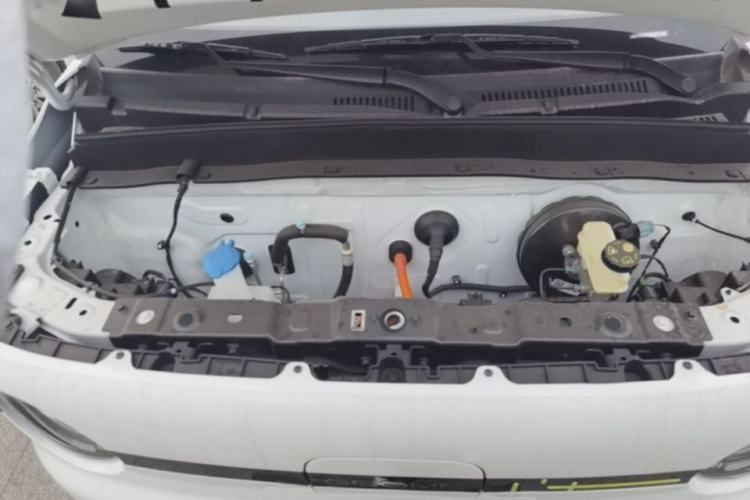 Used Geely Galaxy Panda 2025 210 km – Yuanqi Bear Engine Bay