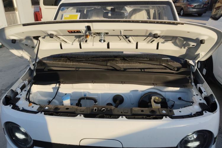 Used Geely Galaxy Panda 2025 210 km – Yuanqi Bear Engine Bay