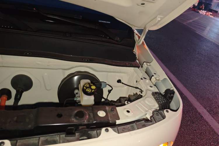 Used Geely Galaxy Panda 2025 210 km – Yuanqi Bear Engine Bay Left