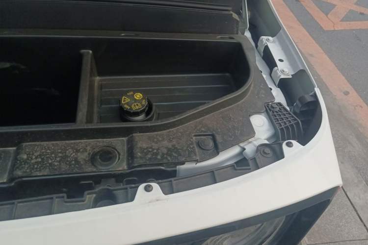 Used Geely Galaxy Panda 2025 210km Panda Rider Engine Bay Left