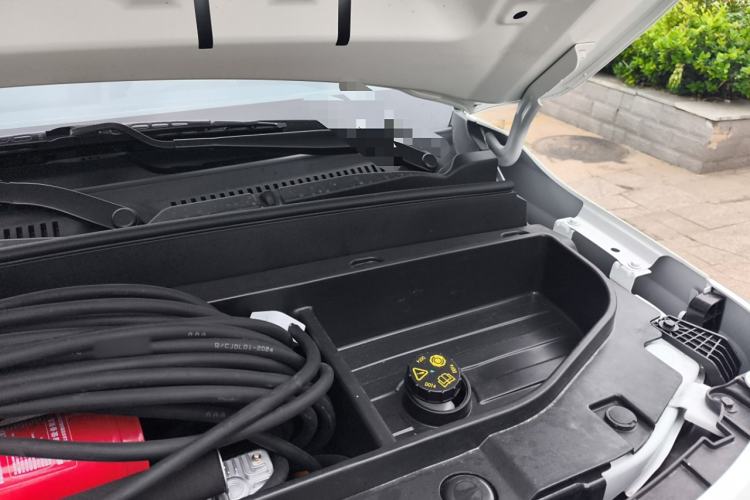 Used Geely Galaxy Panda 2025 210 km – Yuanqi Bear Engine Bay Left