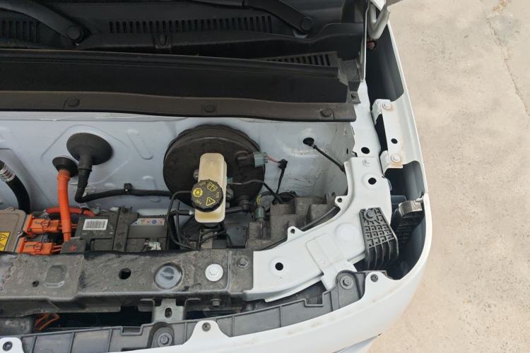 Used Geely Galaxy Panda 2025 210 km – Yuanqi Bear Engine Bay Left