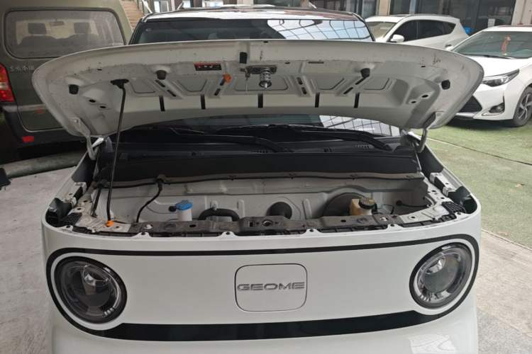 Used Geely Galaxy Panda 2025 210km Panda Kart Engine Bay