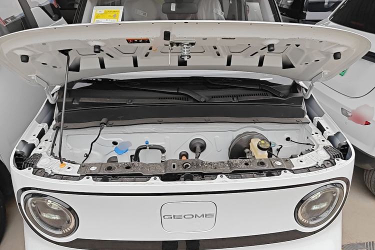 Used Geely Galaxy Panda 2025 210km Panda Kart Engine Bay