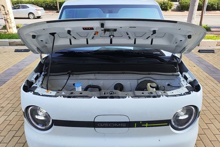 Used Geely Galaxy Panda 2025 210 km – Yuanqi Bear Engine Bay