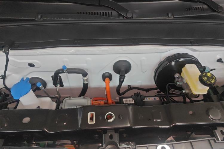 Used Geely Galaxy Panda 2025 210 km – Yuanqi Bear Engine Bay