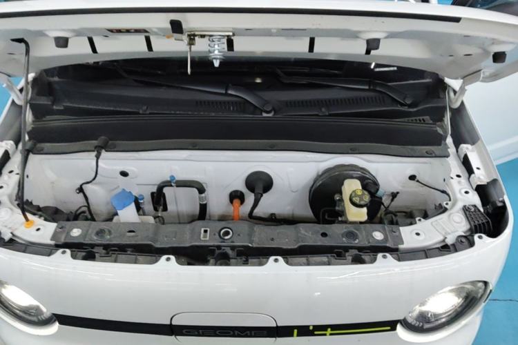 Used Geely Galaxy Panda 2025 210 km – Yuanqi Bear Engine Bay