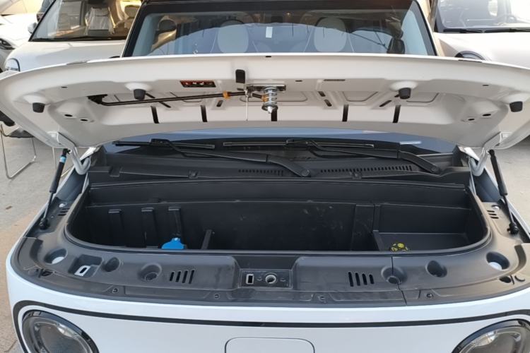 Used Geely Galaxy Panda 2025 210km Panda Kart Engine Bay