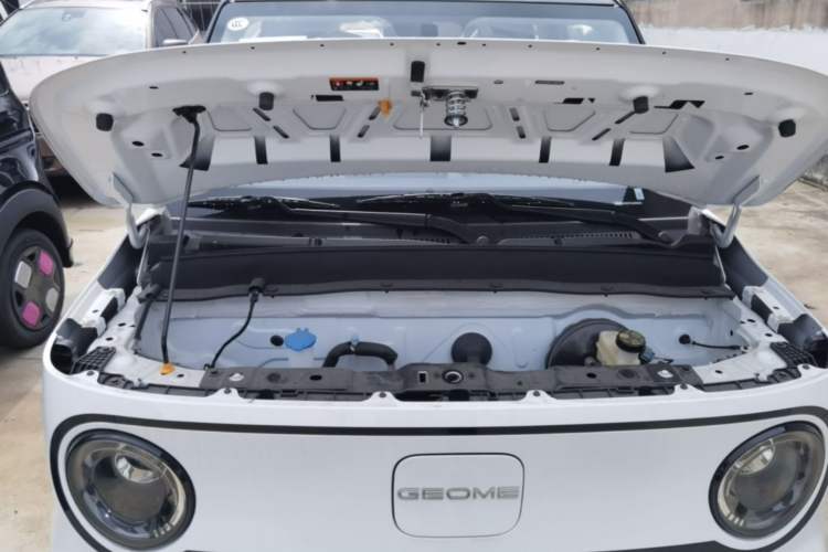 Used Geely Galaxy Panda 2025 210km Panda Kart Engine Bay