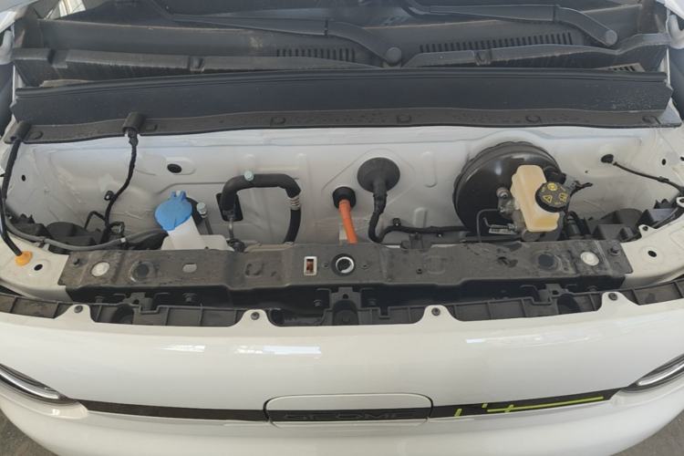 Used Geely Galaxy Panda 2025 210 km – Yuanqi Bear Engine Bay