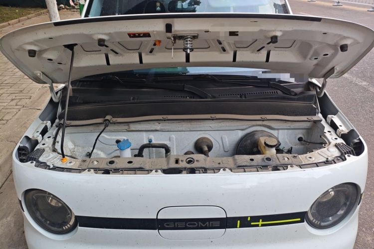 Used Geely Galaxy Panda 2025 210 km – Yuanqi Bear Engine Bay