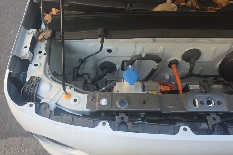Used Geely Galaxy Panda 2025 210 km – Yuanqi Bear Engine Bay Right