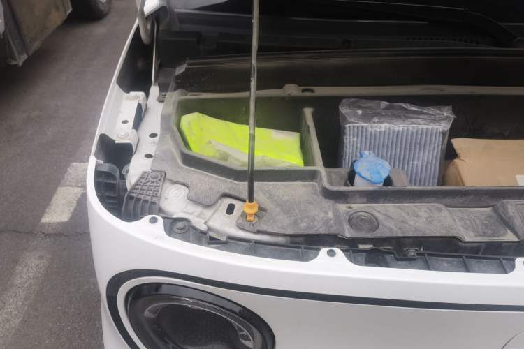 Used Geely Galaxy Panda 2025 210km Panda Kart Engine Bay Right