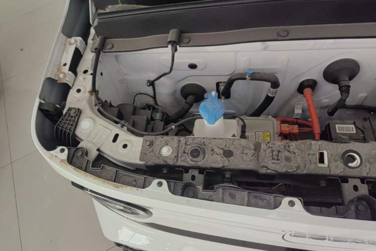 Used Geely Galaxy Panda 2025 210km Panda Kart Engine Bay Right