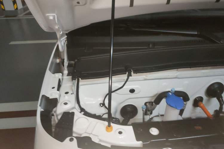 Used Geely Galaxy Panda 2025 210km Panda Rider Engine Bay Right