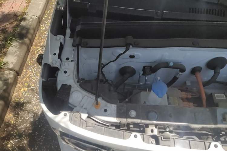 Used Geely Galaxy Panda 2025 210km Panda Kart Engine Bay Right