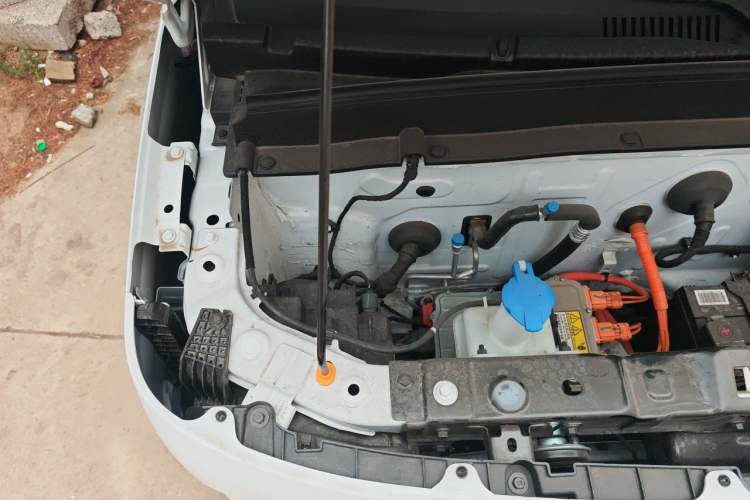 Used Geely Galaxy Panda 2025 210 km – Yuanqi Bear Engine Bay Right