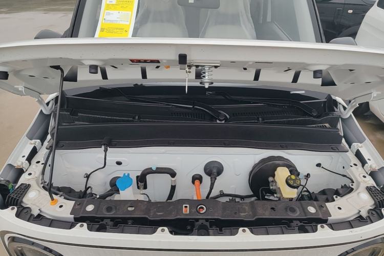 Used Geely Galaxy Panda 2025 210km Panda Kart Engine Bay