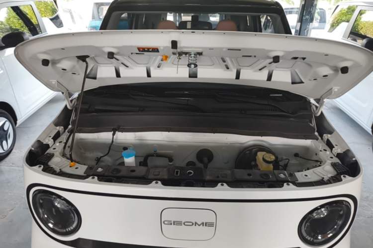 Used Geely Galaxy Panda 2025 210km Panda Kart Engine Bay