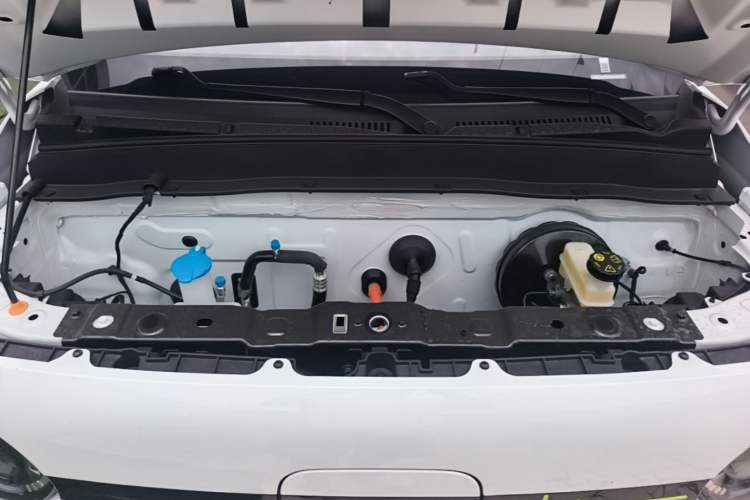 Used Geely Galaxy Panda 2025 210 km – Yuanqi Bear Engine Bay