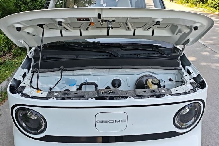 Used Geely Galaxy Panda 2025 210km Panda Kart Engine Bay
