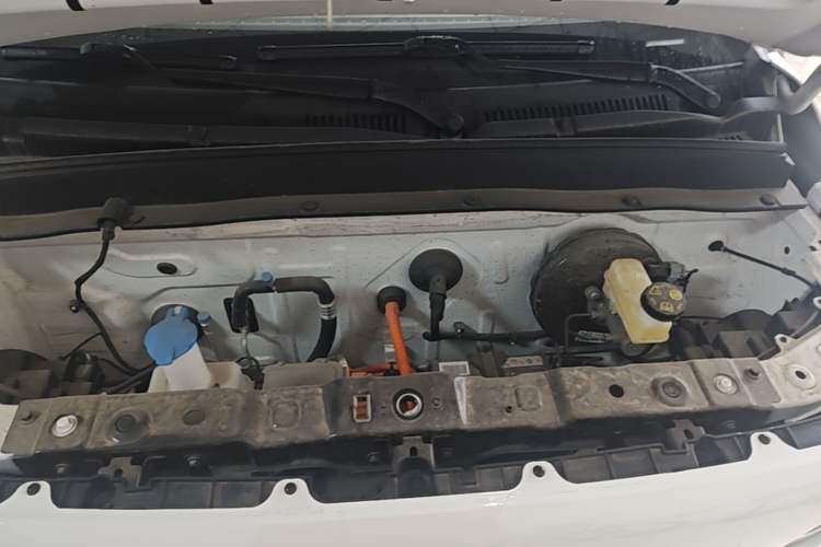 Used Geely Galaxy Panda 2025 210 km – Yuanqi Bear Engine Bay
